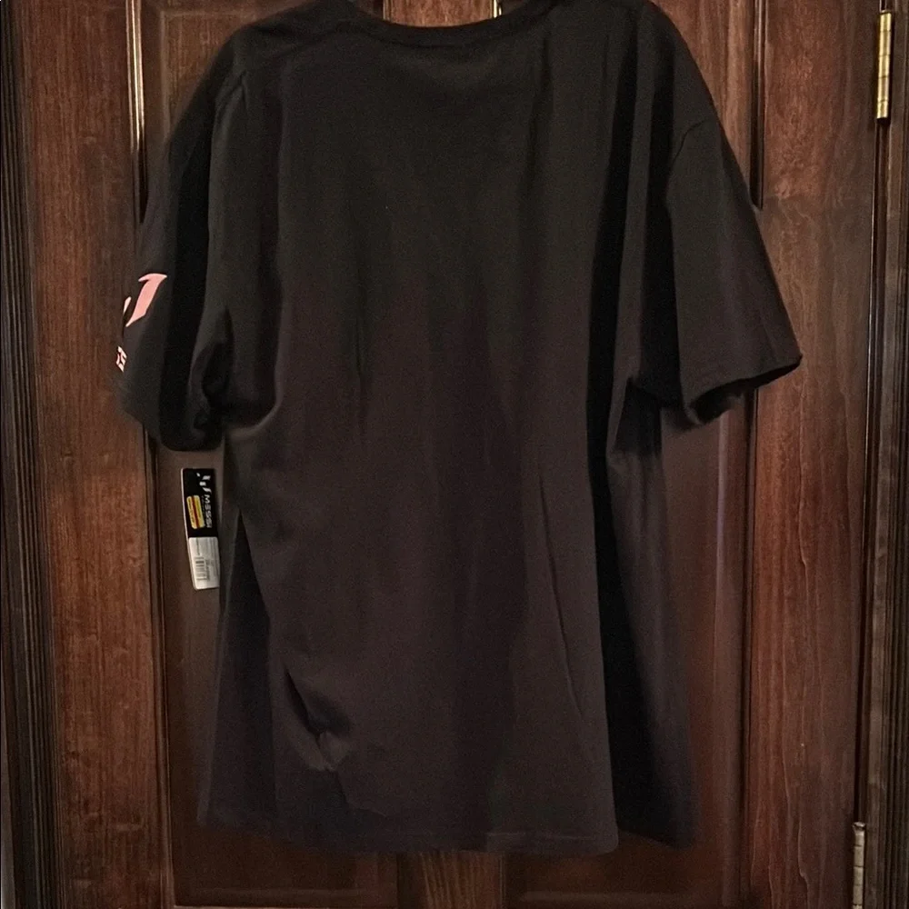 Messi Black and Pink Graphic T-Shirt - Picture 2 of 7